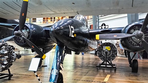 The navy fighter so powerful it couldn’t fight from carriers