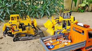 Bulldozer Car Toys Fork Crane Truck Play Bulldozer Truck Car Toys Activity #juguetesparaniños #juguetes #videostoys #videosparaniños | Kids Toy TV