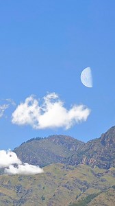 571K views · 2.4K reactions | What Hit the Moon Asteroid or UFO? A mysterious object was captured hitting the Moon but what was it? Most likely it’s an asteroid or space rock, because the Moon has no atmosphere to stop or burn incoming objects.But the sudden flash and fast movement make some people wonder… could it be something else, maybe even a UFO? Space is full of mysteries, and this impact is one of them. ☄️ #space #SpaceX #NASA #fblifestyle | Moon Watchers Club | Facebook