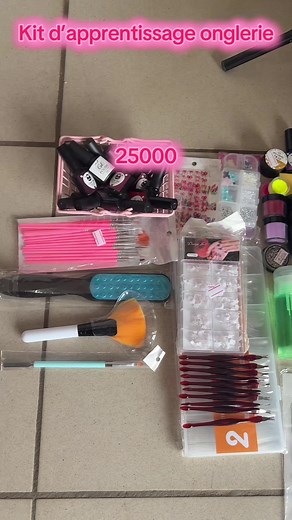 Kit d’apprentissage onglerie pas cher : contenu et comment l’utiliser