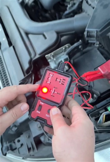 🚨🚗🚨 This trick saved me $500. Repair shops DON'T want you to know this. #CarWontStart #WindowsNotWorking #RelayTester #BadRelay #cartip