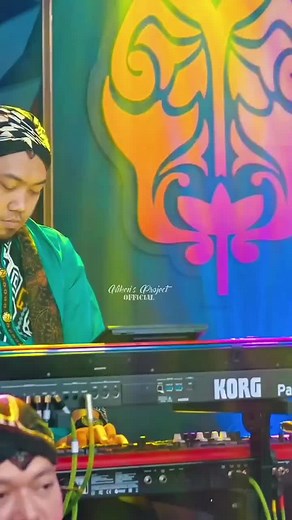 Cinta Dari Seberang ~ Niken Salindry @nikensalindryrealll @kembarmusicdigital @nikens_entertainment ~ Full Video On YouTube Chanel KEMBAR MUSIC DIGITAL ~ #nikensalindry #nikensentertainment #kembarmusicdigital #sanidysingapore #sanidysingapore