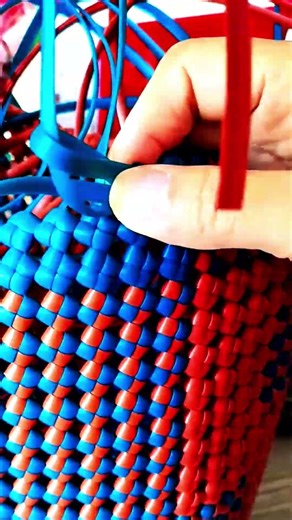 Handweaving a Colorful Plastic Wire Bag! #shorts