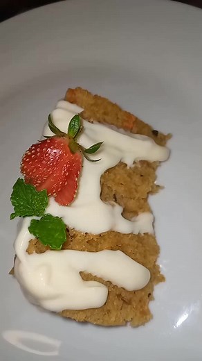 Steamed pudding recipe: Ingredients 500 g margarine 6 eggs 1 cup sugar 6 cups flour 2 tsp bicarbonate of soda 2 tsp cream of tartar 1 cup carrots 500 g fruit mince Half cup milk Method Step 1 Melt margarine then add cup of sugar Step 2 Add eggs, milk, carrots and fruit mince mix them together Step 3 In a separate bowl add flour, cream of tartar and bicarbonate of soda Step 4 Then bring them to one place and mix pour the mixture in a bowl or yogurt containers. Step 5 Pour hot water in a large pot