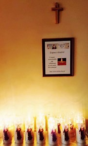 Vous ne pouvez pas vous déplacer? Faites brûler un cierge et communiquez nous votre intention de prière. Votre cierge sera allumé et déposé devant la statue de Sainte Rita à l’Oratoire le jour même de votre demande (sauf les jours fériés). Un courriel confirmera que votre demande a été prise en compte. Cliquez sur le lien ci-dessous: http://boutique.sainte-rita.net/messes-et-prieres/faire-bruler-un-cierge.html | Église Sainte Rita Nice