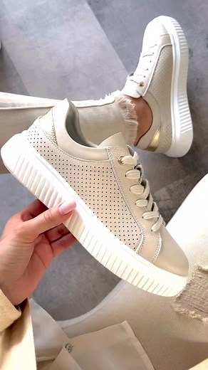 Dnes pre Vás vyberáme tieto dámske topánočky https://www.naj.sk/damska-obuv/ 🥿👟😍 | Topánky a Kabelky - Naj.sk