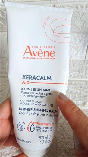 Probando la crema Avène XeraCalm A.D para piel seca y sensible