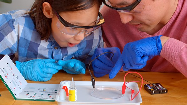 Watch MEL Chemistry megapack VR Lab kit 1box ﹙2 experiments﹚ on Amazon Live