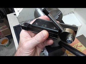 Automatic threading tool manufactured by Daniel