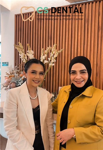 “Where beauty meets confidence. Thank you, Mamah Rieta Amilia, for trusting Dental Spa 💖 Appointment now! @csdentallab_balijktsub @bliwisnu CS DENTAL 1. CS Dental Aesthetic Clinic & Dental Lab PUSAT Jl. Raya Panjang Jiwo 48/ B-03 Kompl. Ruko Panji Makmur SURABAYA 0318480957 082233000070 Senin-Jumat pk 08.00-22.00 Sabtu-Minggu pk 10.00-18.00 @cs_dental 2. CS Dental Aesthetic Clinic cabang SURABAYA TIMUR Pantai Mentari Residence The Havens P63 Kenjeran SURABAYA 0313890524 082233697300 Senin-Jumat