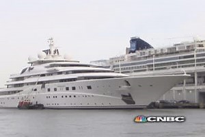Super yacht Topaz docks in NYC