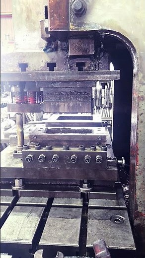 プレス加工紹介 穴あけ 金型 多品種少量 製品保管状態 医療器具や建設機器、各種パイプ加工の石川工業 群馬県 太田市 1本から対応可能な会社です。＃ステンレス＃手摺＃パイプ曲げ＃茨城県＃笠間市