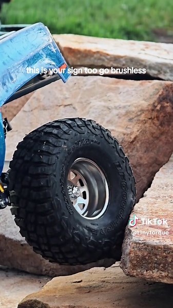 Insane Axial SCX10 Crawler Performance Review