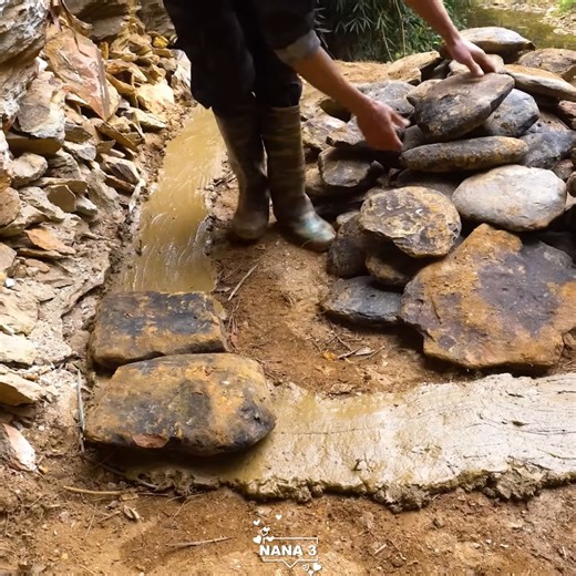 "Handmade Home in the Wild 🌲🏕️" #Survival #Bushcraft #Primitive | Nana 3