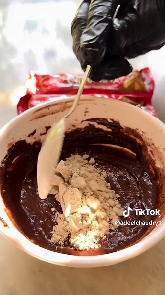 Microwaved Gooey Chocolate Cookie Fudge Cake Recipe