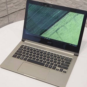 Behold: the first laptop thinner than a centimeter. | Verge Reviews