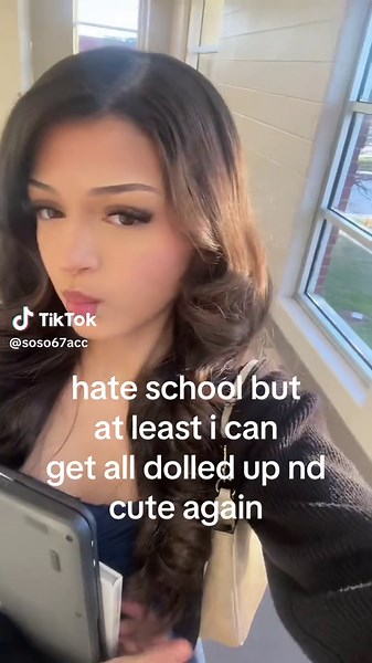 Hate School But Love Getting All Dolled Up And Cute For Class