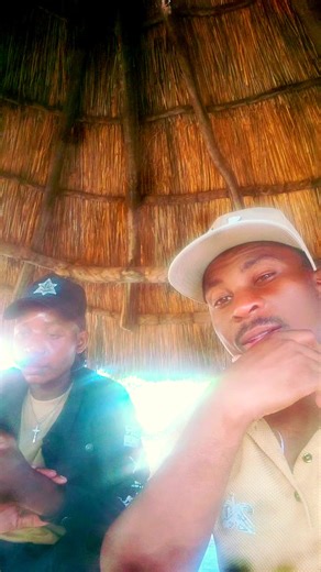 MB ONLINE (@mbonlinebubi)’s videos with original sound - 👑KingLandy Lyrics👑