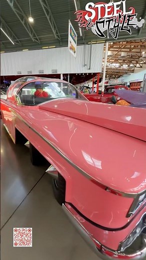 Thunderbirds Lady Penelope’s FAB 1 Rolls-Royce | Dezerland Park Orlando