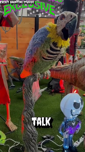 Home Depot 2026 Parot Animatronic | Best Of The Year? #halloween #homedepot #2026 #parot #pirate
