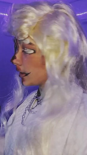 Exploring the Intruder Mandelacatalogue Phenomenon