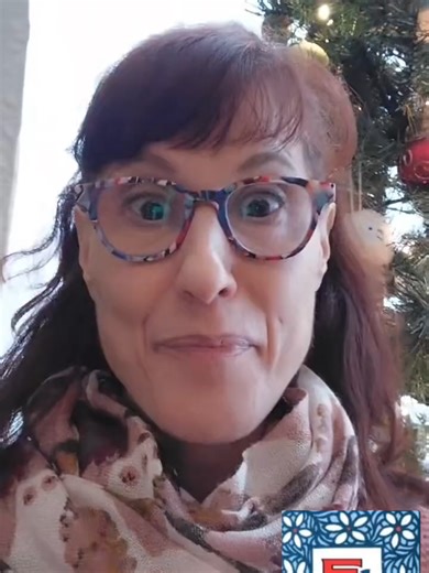 You did not love your gifts! No problem, treat yourself with a french class at the French Academy! 👉 Learn French with us at the French Academy (link in bio). #FrenchAcademyDC #LearnFrenchDC #FrenchCulture #christmasgift #magicchristmas #lessons #development #classes #france #noel #gift