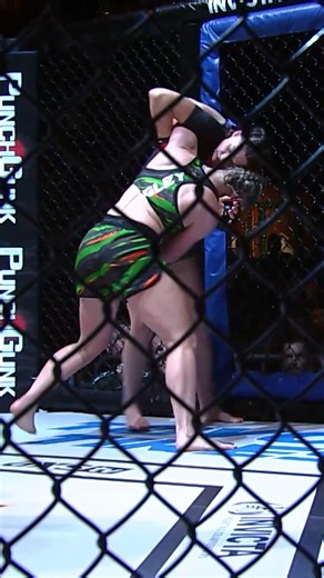 Kristina Williams and Dee Begley ground fight in co-main event #mma #sports #bjj #invictafc | Invicta Fighting Championships