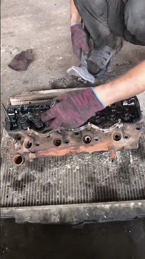 Cylinder Head Valve Spring Disassembly | Step-by-Step Engine Repair