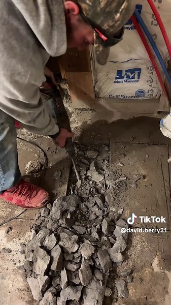 David Berry (@david.berry21)’s videos with original sound - duckgainzpt