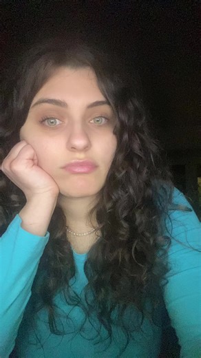 se vi va ascoltate la mia canzone “due fiammiferi” su spotify 🫶🏻