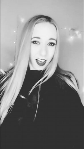 Paris_Devine_Official na TikTok