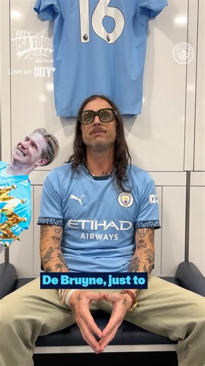 Some sound travel advice from @kingsofleon drummer Nathan Followill! 👌🧳 Which City player would YOU want to sit next to on a flight? 🤔 | Manchester City