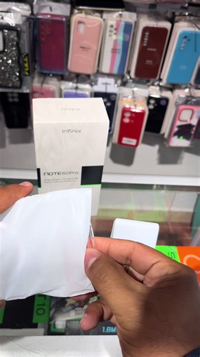 🔥Infinix NOTE 60 Pro - Potencia real con carga inalámbrica que lo hace diferente 4 Rendimiento premium, diseño moderno y una característica que pocos tienen en su categoría: carga inalámbrica. 💽Snapdragon 7s Gen 4 (4nm) XOS 16 (Android 16) EMpotencia estane SistemASTANTE optimizado para una experiencia rápida y ESTILIZADO fluida. 8GB RAM 256GB ALM - multitarea sin trabas y espacio cómodo para juegos, videos y contenido diario. 📱Pantalla 6.78