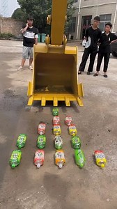 675K views · 944 reactions | Control the crane to take on the challenge | Princess Vitales | Facebook