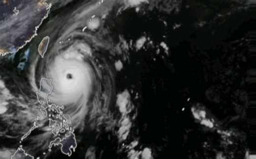 透过卫星云图来看台风康妮从热带扰动加强成为超强台风的全过程！