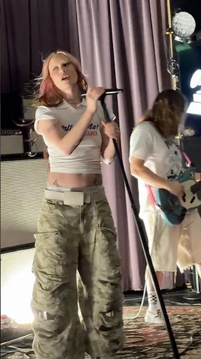 Wet Leg performing CPR at the Grammy Museum in LA - December 15, 2025