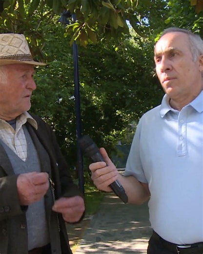 3 dekada që kërkojnë zgjedhje të ndershme. Po brenda PD-së, çfarë bën Berisha? - Fiks Fare