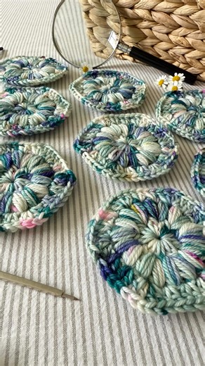 Crochet Patterns + Tutorials | NautiKrall Crochet by Mallory on Instagram: "~February~ Benoit: Benoit Mandelbrot was a mathematician, famous as the “father of fractal geometry” for coining the term “fractal” and developing the theory of roughness and self-similarity in nature, using computers to visualize complex, infinitely detailed patterns found in everything from coastlines to financial markets. Pattern: Astrid Hexie Blanket 2026 CAL x Fractals @nicole_hueloco All the love crafty friends, Ma