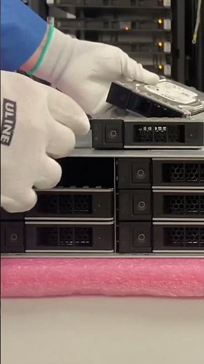 Dell PowerEdge R540 14th Gen | Drives Installation | #satisfying #tech #dell #server #hdd #ssd
