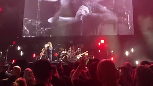 Chris Cornell Tribute 🤘🏻 | Courteney Cox