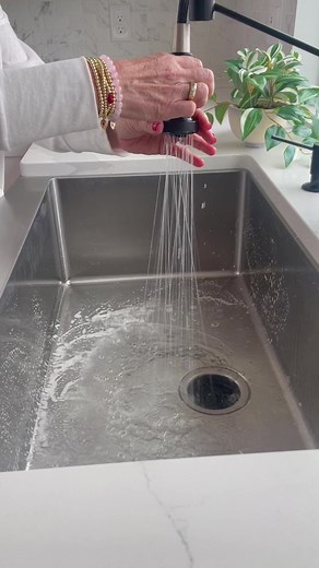 26K views · 101 reactions | Clean Mama's mission is to transform every home into a haven. With the right guidance and tools, we believe that a life of simplicity, cleanliness, and joy is possible for everyone. Embrace the change with us! Elevate your cleaning routine by following us! | CLEAN MAMA | Facebook