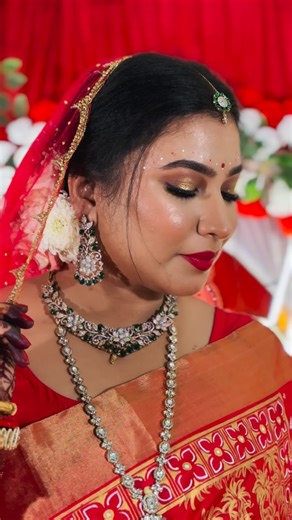 🌸makeup_by_mona🌸 on Instagram: "My beautiful Bride 👰‍♀️ #makeupartist #makeup #makeupbymona #mona__makeover____ #bride"