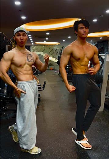 Var nhẹ phát lấy không khí 😂🔥 #hat_blue road to NPC natural 16/5/2026