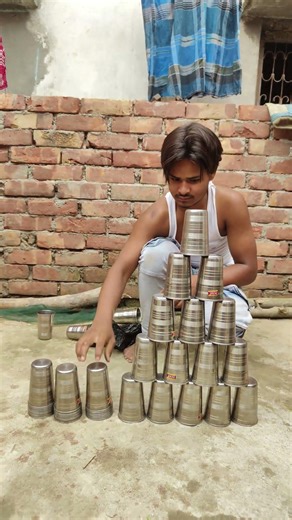 Reverse Glass Tower Challenge 😳 | Water Going Up Trick 💦 #Shorts #viral #sakhiul #glass #magic