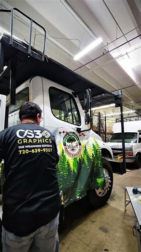 Freightliner Work Truck Partial Wrap Transforms a Tree Service Business