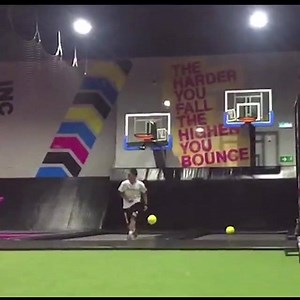 “Trick王” Sunny又出新絕招la！Tag你嘅好友嚟BOUNCE挑戰下！ Check out Sunny's new trick! Tag your friends who would try this! | BOUNCEinc