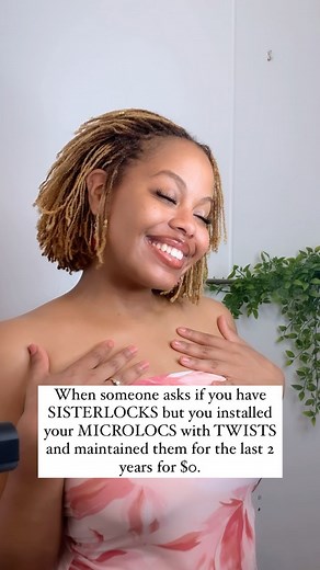 Liliane Ford on Instagram: "👀Can YOU spot the difference between SISTERLOCKS and MICROLOCS? Some folks will have you believing that microlocks are the “bootleg” version of sisterlocks (iykyk 🥴) but when fully mature, well maintained microlocks and sisterlocks are virtually indistinguishable. Here are the differences ✨ Sisterlocks: Started exclusively with interlocks with a patented grid and specific tool by a certified sisterloctician. Can cost on average anywhere from $800-$1000