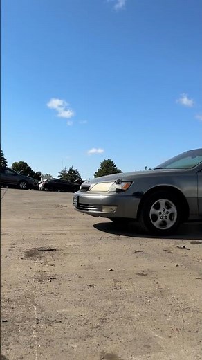 I just took this 1997 Lexus ES300 on its final ride #lexus #lexuses300 #reliablecar #autopartscity