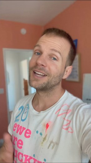 Hey! | Tom Goss