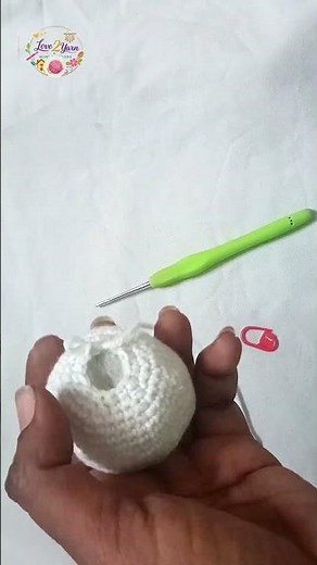 This Crochet Soccer Ball is SO Addictive ⚽ #crochetideas #keychain #diy